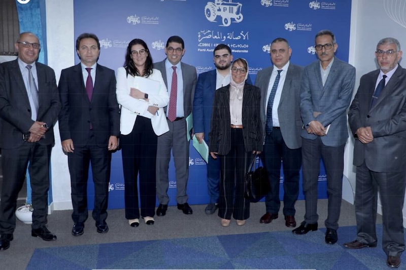 "البام" يتجاوز آثار "إسكوبار الصحراء"