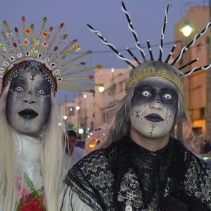 مهرجان بوجلود يحول الدشيرة إلى قبلة للفرجة .. أزياء تنكرية وعروض احتفالية