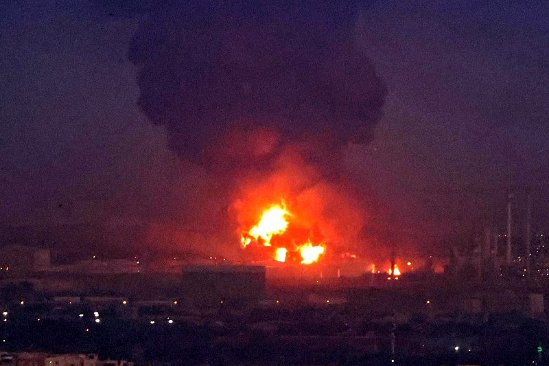 ثمانية قتلى في حريق بمستشفى بإيران