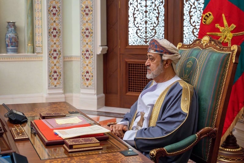 سلطان عمان يبارك العيد لملك المغرب