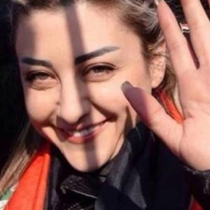وفاة لونا الشبل مستشارة الرئيس السوري