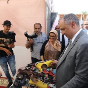 مزور: "تاجر القرب" يصمد أمام الشبكات الكبرى.. دور "مول الحانوت" بلا ثمن