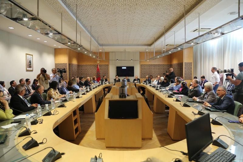 نقابات ترفض مناقشة "قانون الإضراب" بناء على مسودة الحكومة السابقة