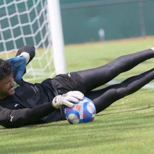 حلم التتويج يداعب الحارس المحمدي