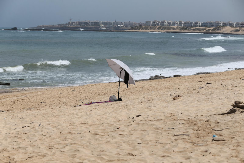 الأرصاد الجوية: ظاهرة الجزر الفلكية وراء تراجع المياه ببعض شواطئ المغرب