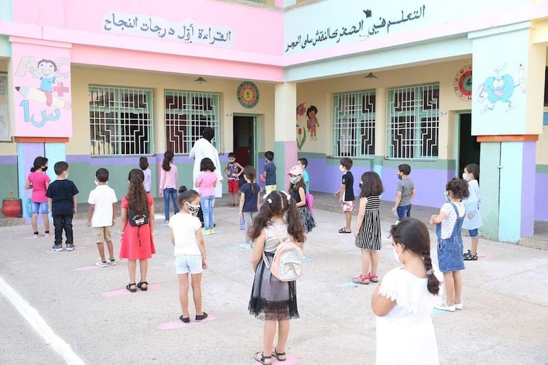 بين المدرسة العمومية والخصوصية