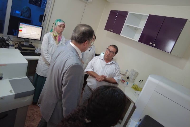 عامل الفقيه بنصالح يدشن مختبر تحاليل