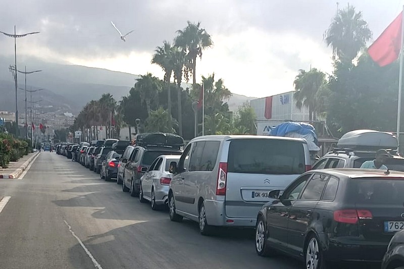 الجالية المغربية تطالب بتوفير بواخر وأثمنة مناسبة لتسهيل عملية العودة