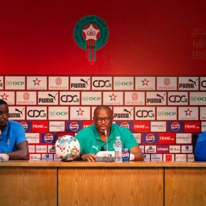 مدرب الغابون يشيد بقوة منتخب المغرب