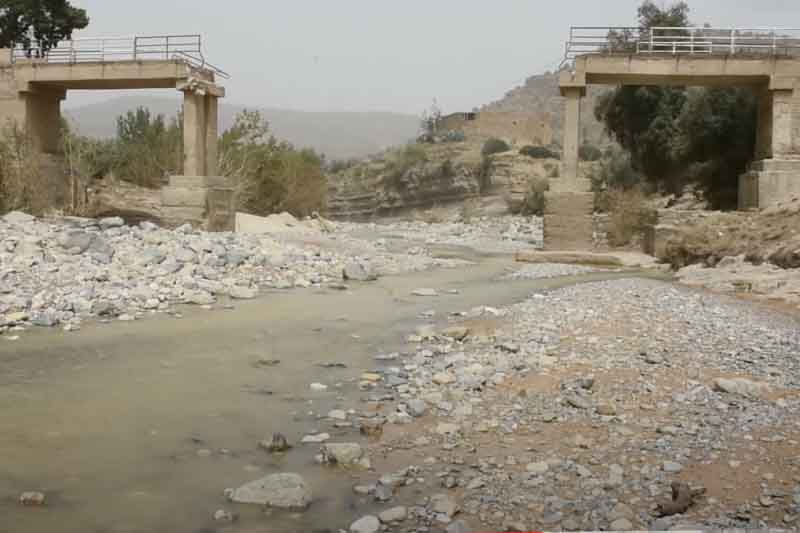 سيول تجرف قنطرة آيت مخشون