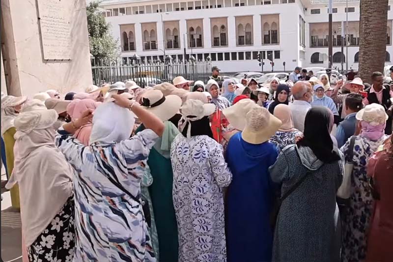 احتجاج مريضات بالسرطان