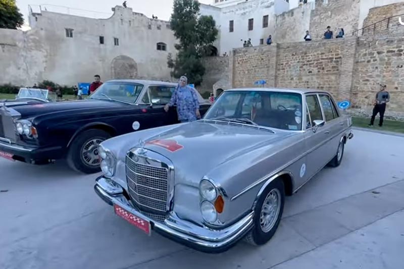 سيارات عتيقة تجوب المغرب