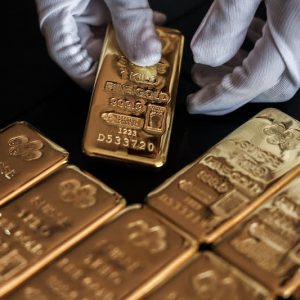 الذهب يتجه إلى خسارة أسبوعية