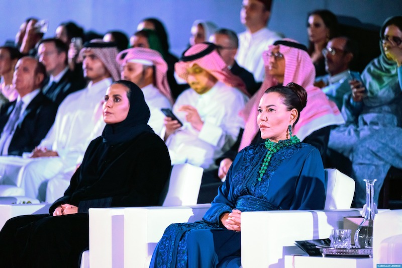 الأميرة للا حسناء والشيخة المياسة تترأسان بالدوحة تظاهرة "عرض أزياء القفطان"