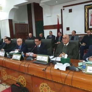 الجامعي ينادي بإسراع الطريق السريع