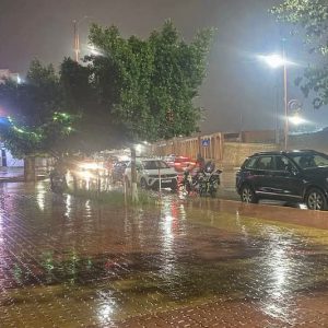 أمطار تربك حركة المرور في تنغير