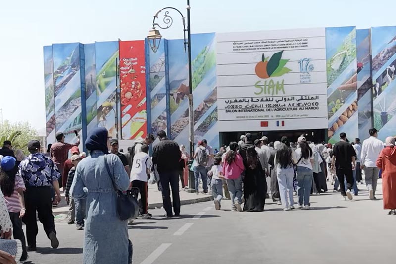 إقبال كثيف على أروقة "سيام"