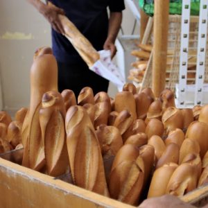 صناع الخبز يتصارعون مع تقلبات الأسواق وارتفاع التكاليف في المغرب