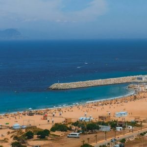 انتعاشة سياحية بشمال المغرب خلال عطلة عيد الأضحى تبشر بصيف واعد
