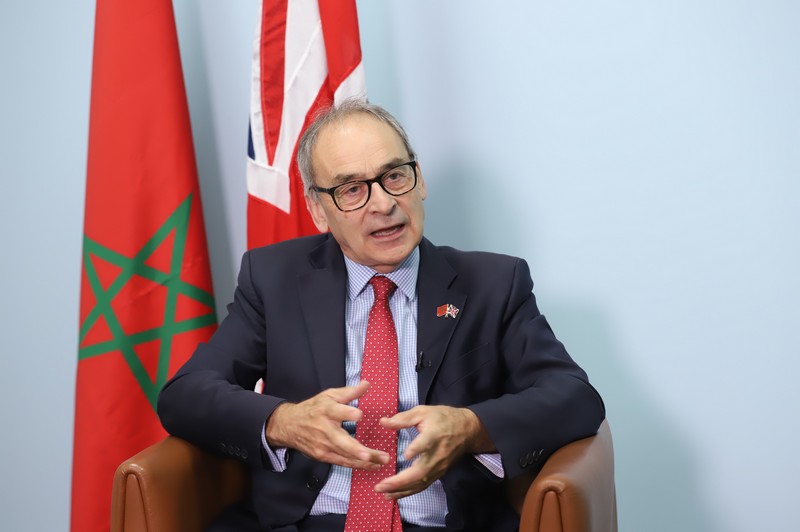 السفير البريطاني: موقف لندن من الصحراء يواكب الزخم الدولي نحو حل النزاع