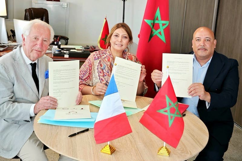 اتفاقية ثلاثية تدعم الصحراء المغربية