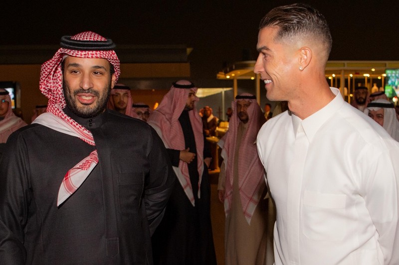 رونالدو: سأعيش بقية حياتي في السعودية.. وولي العهد يقود تحولًا رائعًا