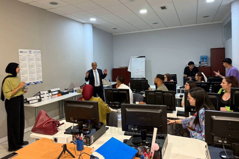 البلعمشي يؤطر أصدقاء المغرب بإسبانيا