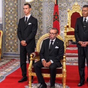 لماذا بادر الملك محمد السادس إلى إعادة "اليد الممدودة" نحو الجزائر؟