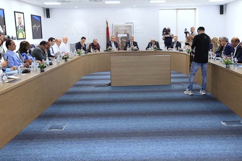 "الأحرار" يشيد بعمل الحكومة