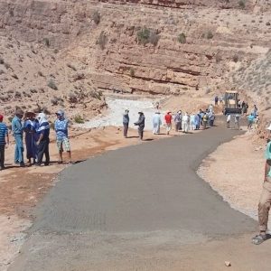 مبادرة تضامنية تفك طوق العزلة عن قبيلة "بني شبل" في إقليم تاوريرت