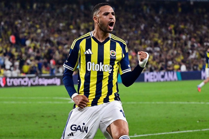 النصيري يهدي فنربخشة فوزا صعبا