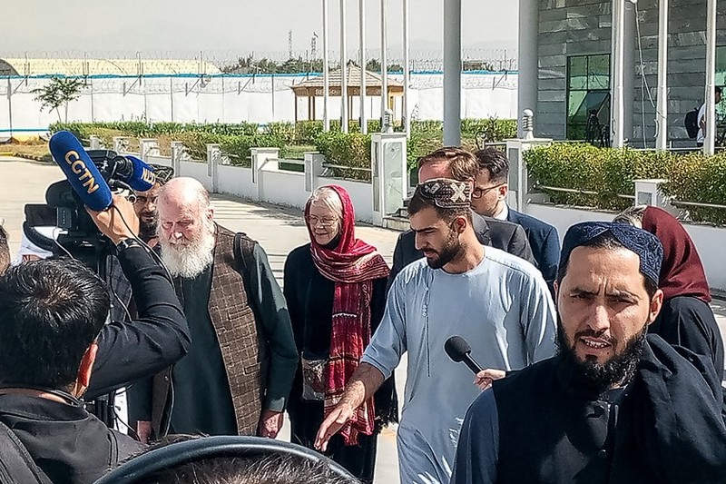 وساطة قطر تحرر زوجين بأفغانستان