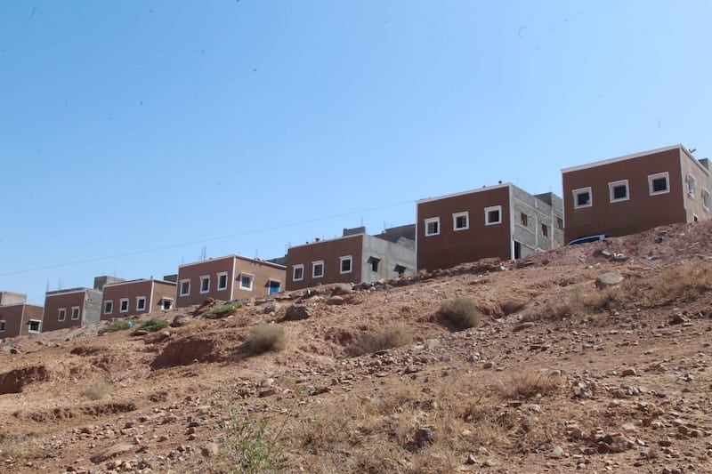 عملية إعادة الإعمار تتقدم بمناطق الزلزال وسط مطالب بتسريع الجهود