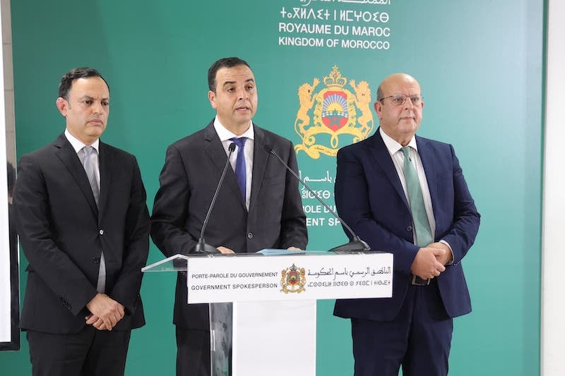 الحكومة تقر بالتأخر المسجّل في الصحة والتعليم وتعدُ بتسريع الإصلاحات