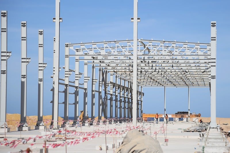 "حصان السياسة" يجر عربة الاستثمارات الفرنسية في الصحراء المغربية
