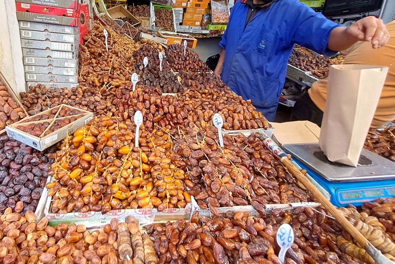 منتجو التمور المغاربة يطالبون بحظر التمور التونسية لحماية السوق المحلية