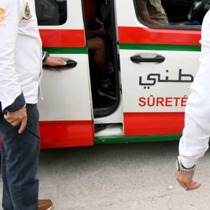 موقوفان في هجوم على مقر حزبي