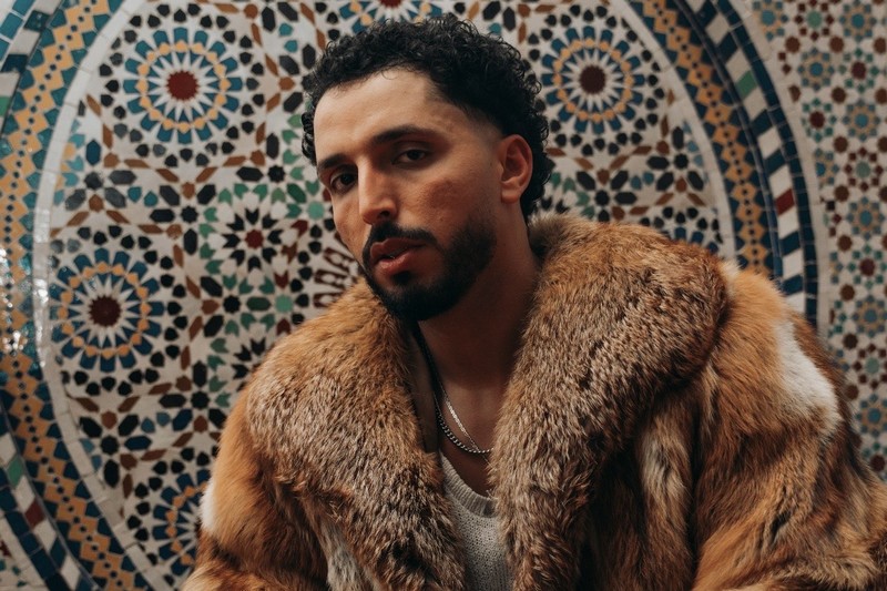 "طاوسن" يصدر أغنية جديدة "خليني"