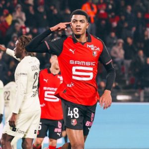 فولهام يجدد مساعي ضم آيت بودلال