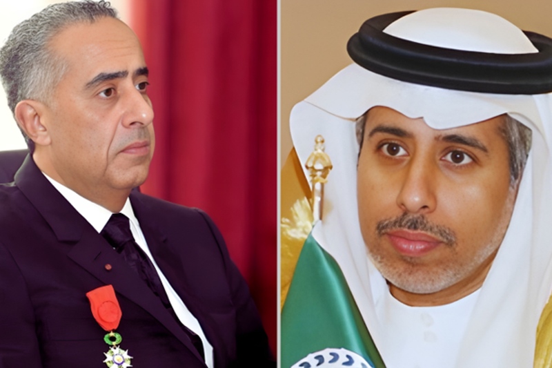 كومان يهنئ حموشي بوسام الاستحقاق