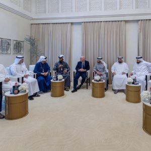 "قمة الرياضة" تجمع حاكم دبي وأنفانتينو