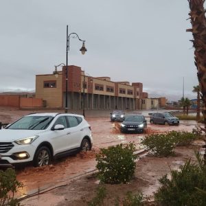 الأمطار تعري البنية التحتية لتنغير