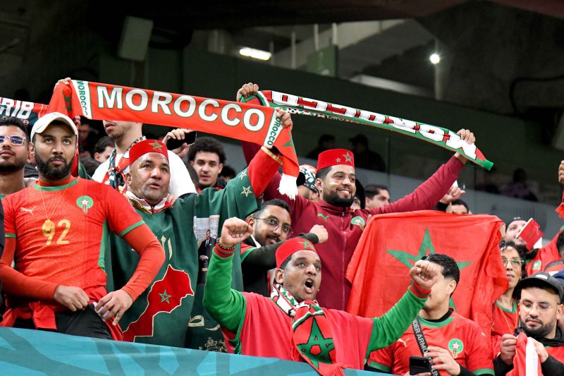 توهج المنتخب المغربي لكرة القدم يشعل الاحتفالية ويعزز الحركة الاقتصادية