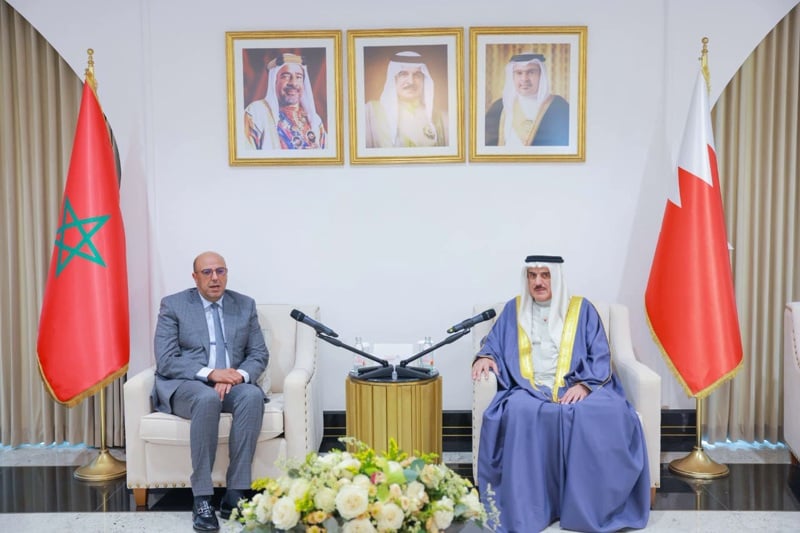 ولد الرشيد يجري مباحثات بالمنامة