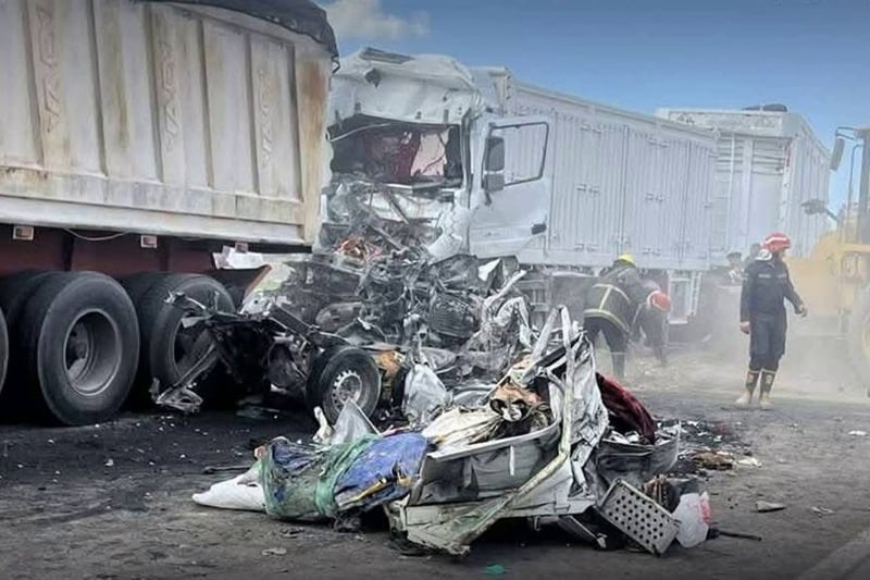 18 قتيلا في حادث مروري بمصر