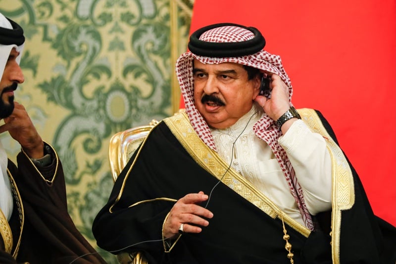 عاهل البحرين يتلقى اتصالا من الملك