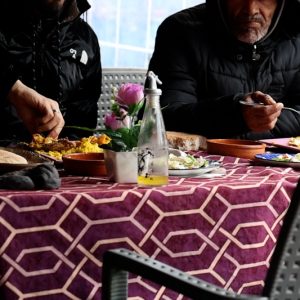 قلق لمغادري القصر الكبير في أصيلة
