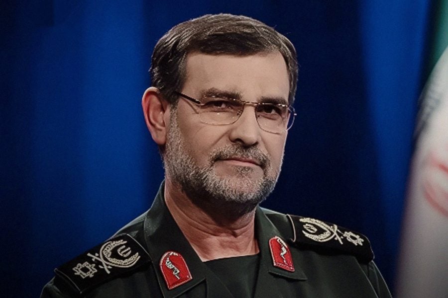 إيران تنعى قائد بحرية الحرس الثوري