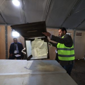 إحباط شعبي يخترق انتخابات فلسطينية
