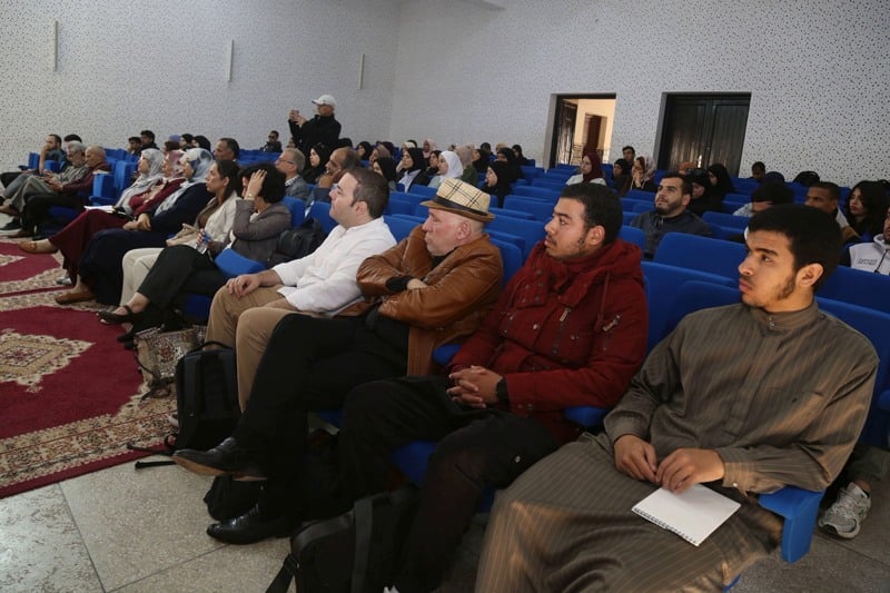 مغاربة وإسبان يكرمون ياسين عدنان